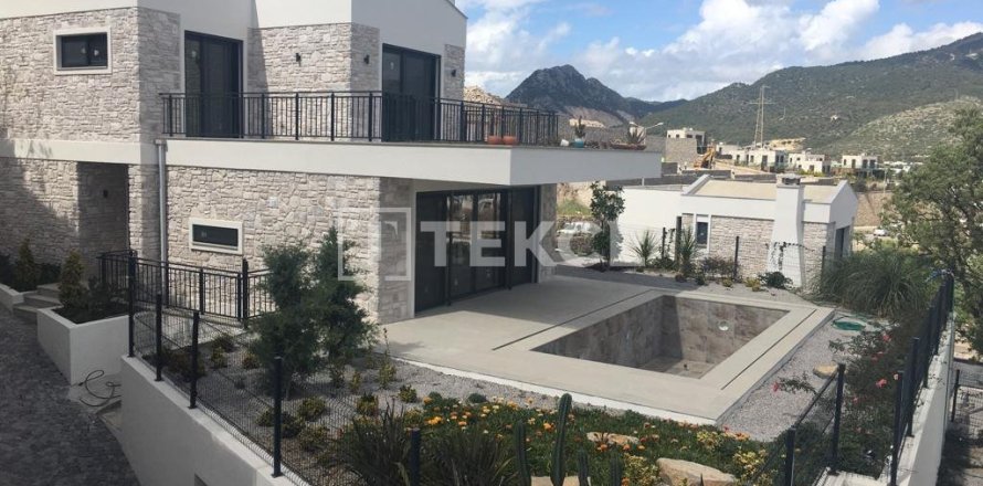 4+2 Villa à Bodrum, Turkey No. 12774