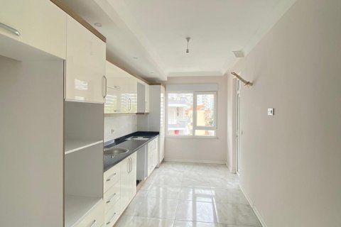 2+1 Apartment en Mahmutlar, Turkey No. 14297 17