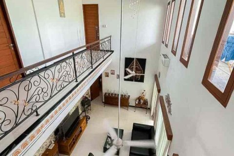 8 dormitorios House en Renon, Indonesia No. 23079 20