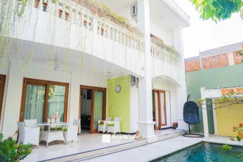 8 dormitorios House en Renon, Indonesia No. 23079 1