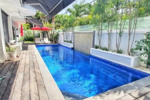 Вилла с 3 спальнями в Seminyak, Индонезия №23030 2