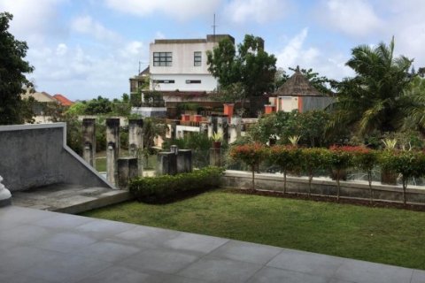 6 bedrooms Villa in Pecatu, Indonesia No. 23037 13