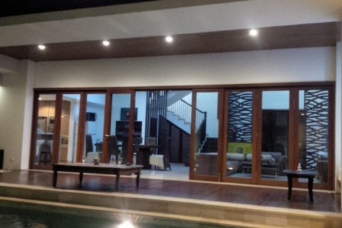 3 bedrooms Villa in Kerobokan, Indonesia No. 23031 15