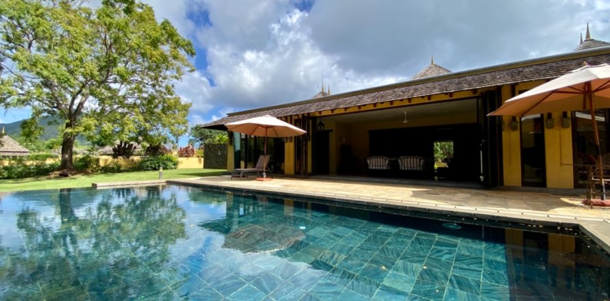 4 bedrooms Villa in Tamarin, Mauritius No. 60914