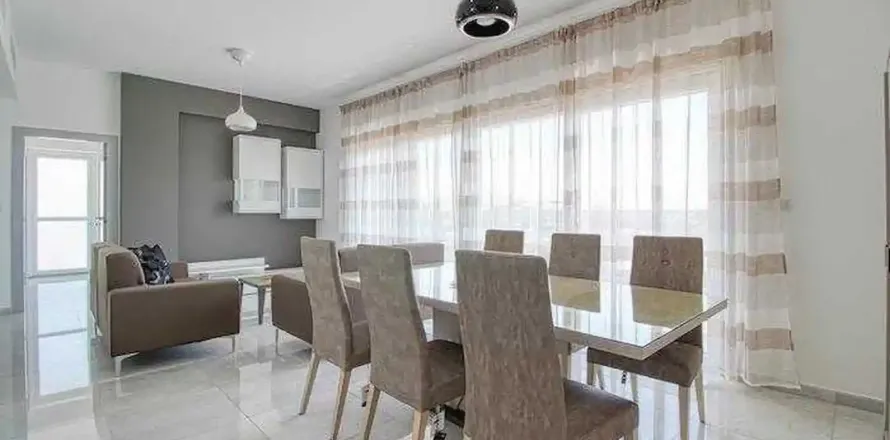 3 dormitorios Penthouse en Mesa Geitonia, Cyprus No. 43499