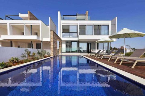 5 bedrooms Villa in Ayia Napa, Cyprus No. 32069 1