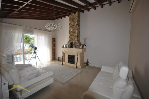 4 dormitorios Bungalow en Tala, Cyprus No. 39159 10