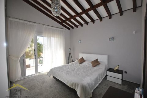 4 dormitorios Bungalow en Tala, Cyprus No. 39159 14