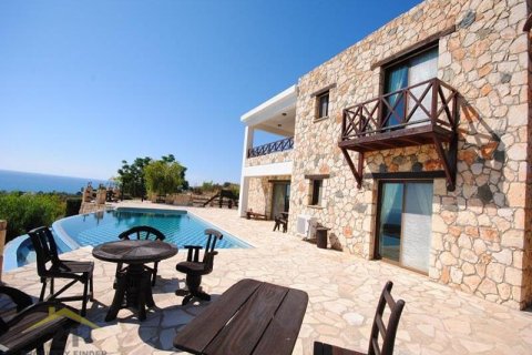 3 bedrooms Villa in Polis, Cyprus No. 39157 1