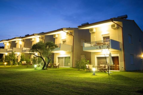 3 bedrooms Hotel in Chalkidiki, Greece No. 56745 25