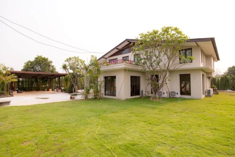 4 bedrooms House in Chiang Mai, Thailand No. 2533 5