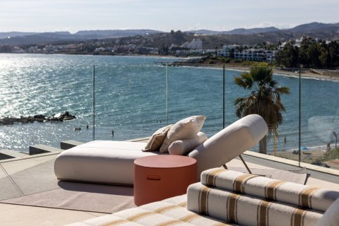 2 dormitorios Apartment en Estepona, Spain No. 27532 1