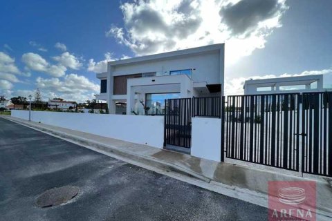 5 bedrooms Villa in Pernera, Cyprus No. 29771 7