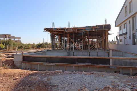 4+1 Villa en Dosemealti, Turkey No. 72144 5