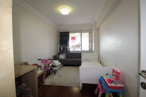 3+1 Apartment in Istanbul, Turkey No. 46571 13