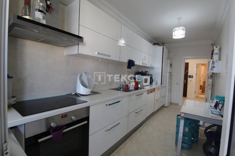 3+1 Apartment in Istanbul, Turkey No. 46571 9