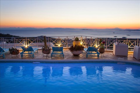 4 bedrooms Villa in Saronida, Greece No. 57181 8