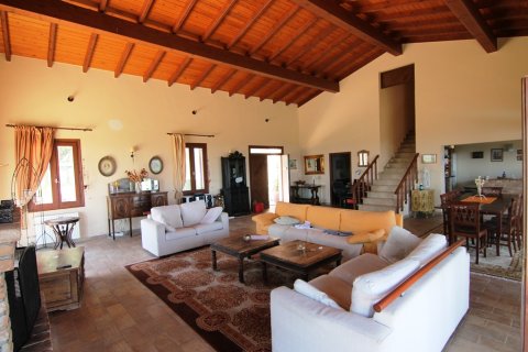 4 bedrooms Villa in Corfu, Greece No. 59005 14