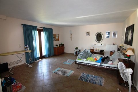 4 bedrooms Villa in Corfu, Greece No. 59005 17