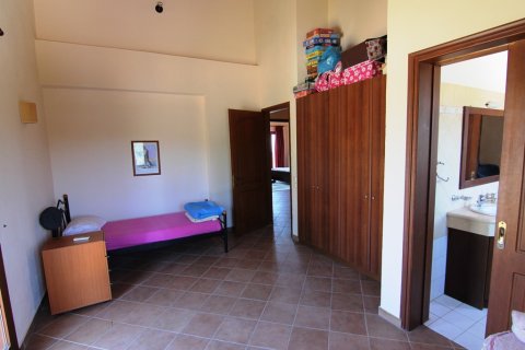 4 bedrooms Villa in Corfu, Greece No. 59005 26