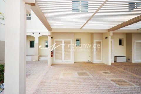 2 bedrooms Townhouse in Al Ghadeer, UAE No. 3571 9