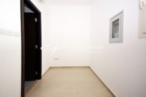 2 bedrooms Townhouse in Al Ghadeer, UAE No. 3571 2