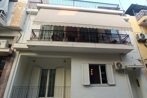 4 bedrooms Building in Nikaia, Greece No. 55228 1