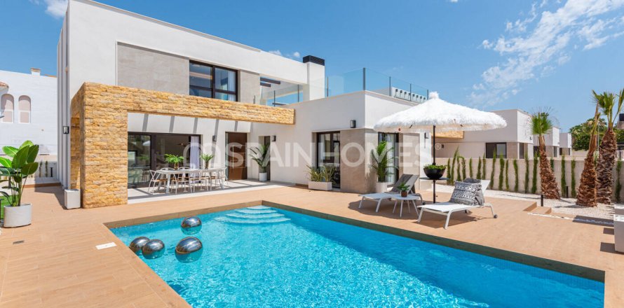 3 bedrooms Villa in Rojales, Spain No. 26693