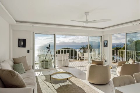 3 bedrooms Apartment in Cannes, France No. 74071 9