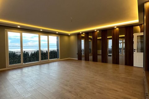 2+1 Apartment in Istanbul, Turkey No. 15467 3