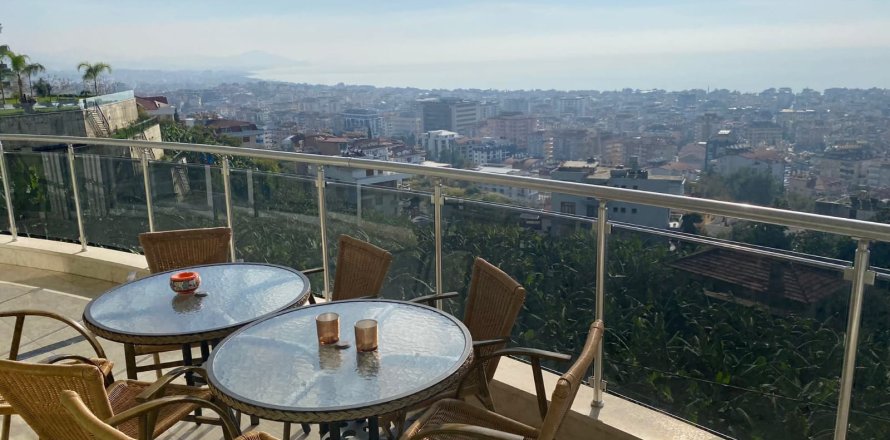 4+1 Penthouse in Alanya, Turkey No. 15388