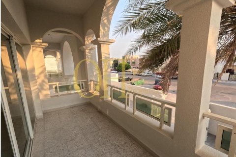 10 bedrooms Villa in Al Bateen, UAE No. 71592 3