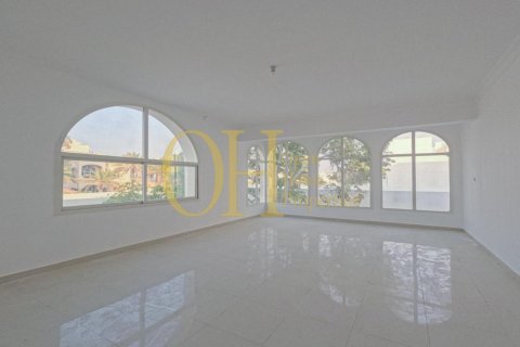 10 bedrooms Villa in Al Bateen, UAE No. 71592 13