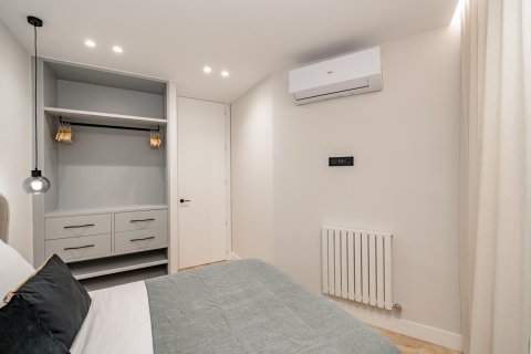 3 dormitorios Apartment en Madrid, Spain No. 26856 9