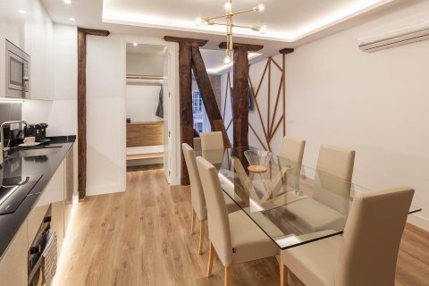 3 dormitorios Apartment en Madrid, Spain No. 26858 8