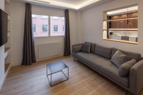 2 bedrooms Apartment in Madrid, Spain No. 26857 10