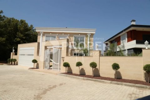 6 rooms Villa in Dosemealti, Turkey No. 11842 1