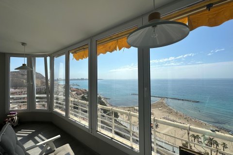 3 dormitorios Apartment en Alicante, Spain No. 27733 1