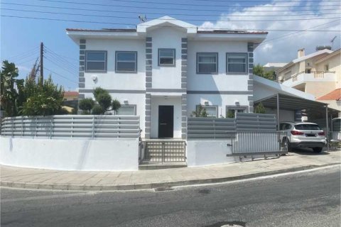 4 dormitorios House en Agios Athanasios, Cyprus No. 63252 1