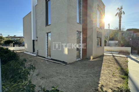 3+2 Villa en Urla, Turkey No. 17505 21