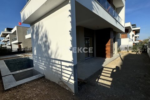 3+2 Villa en Urla, Turkey No. 17505 22