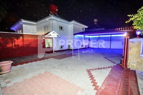 8 rooms Villa in Kargicak, Turkey No. 12360 2