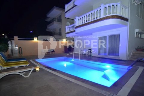 8 rooms Villa in Kargicak, Turkey No. 12360 3