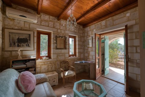 3 dormitorios Villa en Chania, Greece No. 72065 30