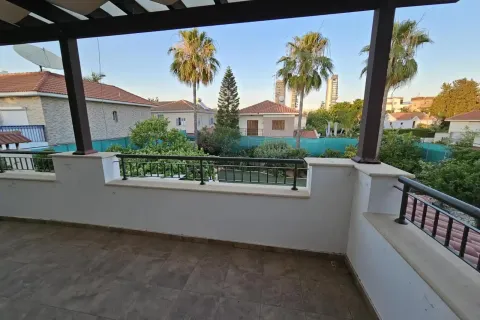 5 dormitorios Villa en Germasogeia, Cyprus No. 31221 15