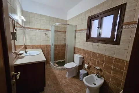 5 dormitorios Villa en Germasogeia, Cyprus No. 31221 12