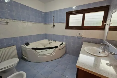 5 dormitorios Villa en Germasogeia, Cyprus No. 31221 16