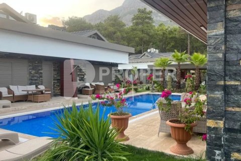 5 rooms Villa à Kemer, Turkey No. 11673 13