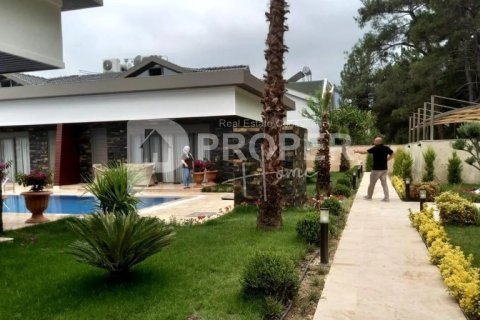 5 rooms Villa à Kemer, Turkey No. 11673 12