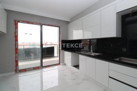 4+1 Apartment in Ankara, Turkey No. 13315 3